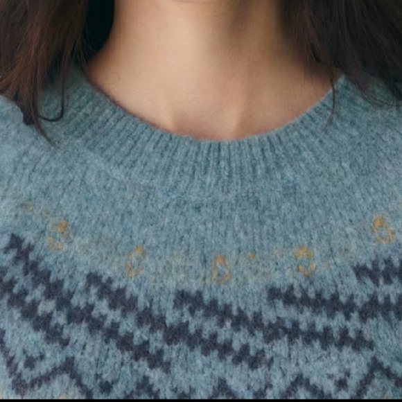 Aritzia Cosmic Wool Cashmere Crewneck Sweater. - Picture 4 of 6